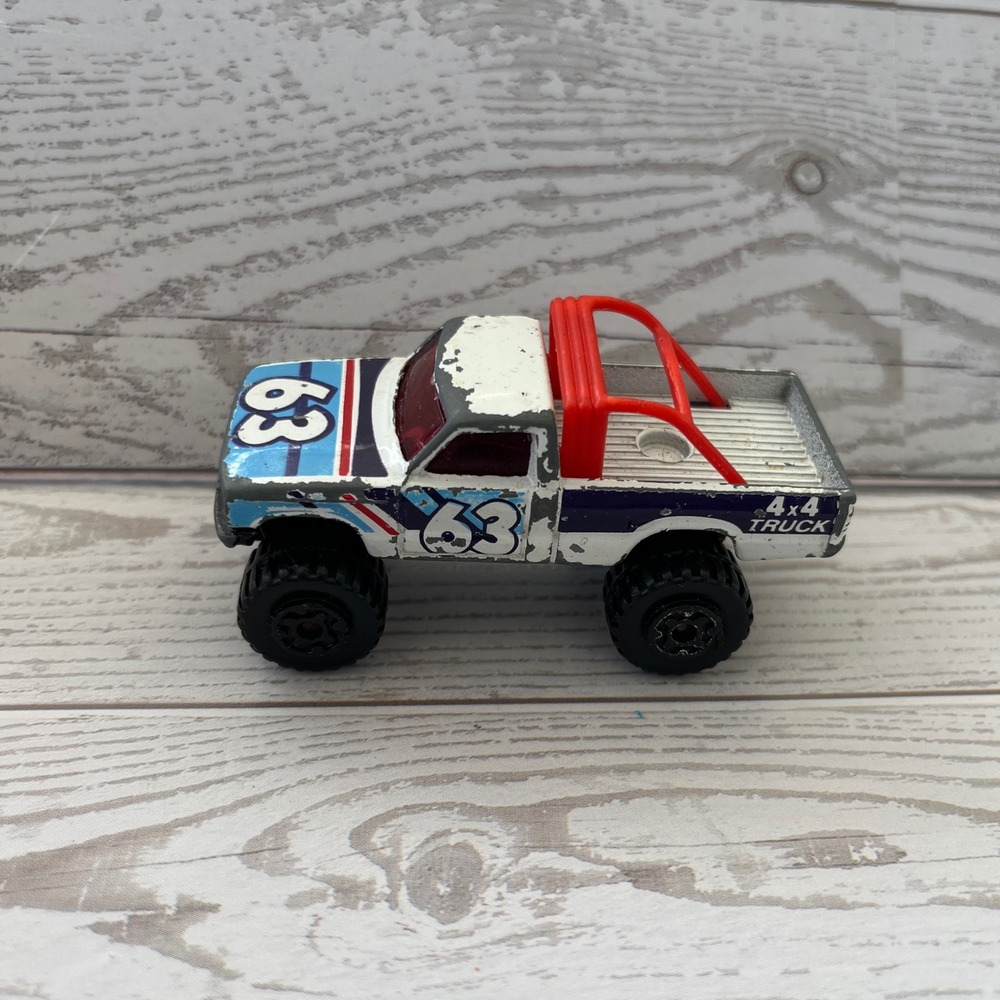 Matchbox 4x4 Open Back Truck 1981 White Blue Red Number 63 Vintage Diecast Macau